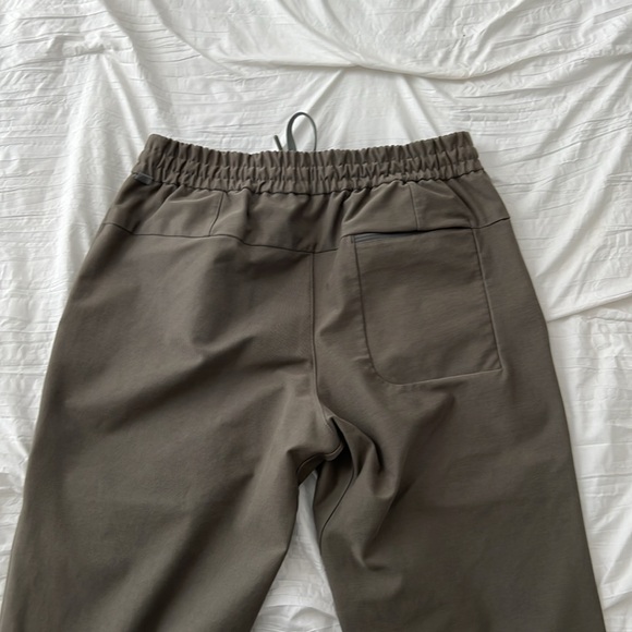 Lulu Slim Bowline Utilitech Jogger - Picture 6 of 6